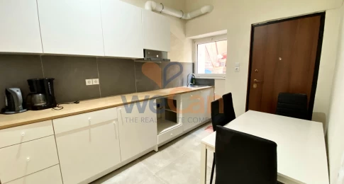 1680292 - Ανακαινισμένο Ισόγειο Διαμέρισμα με Επενδυτική Προοπτική στην Πλατεία Αττικής Προς Πώληση, Αττική, 80 τ.μ + 15 τ.μ., €119.000