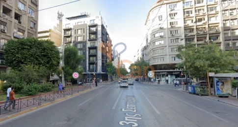 2507199 -  ΕΝΟΙΚΙΑΖΕΤΑΙ ΕΠΑΓΓΕΛΜΑΤΙΚΟΣ ΧΩΡΟΣ – ΠΛΑΤΕΙΑ ΛΑΥΡΙΟΥ ΟΜΟΝΙΑ - 26 τ.μ., €900